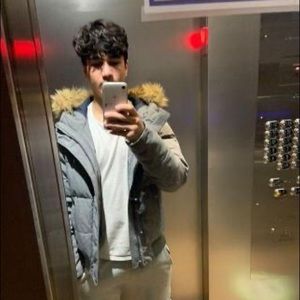 Meet your Posher, Haroon